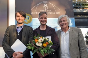 Alle Preisträger: Saša Stanišić (v. l.), Robin Detje  und Helmut Lethen. Foto: Leipziger Messe GmbH / Uli Koch